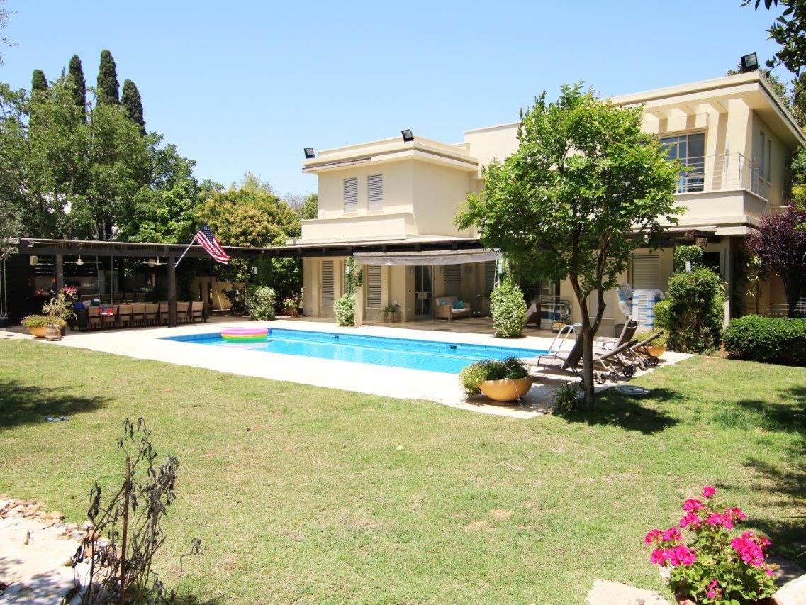 Villa à vendre à Savyon